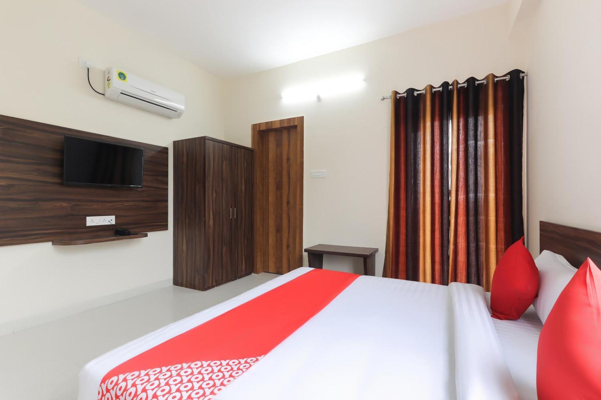 Hotel O La Flora Индаур Экстерьер фото